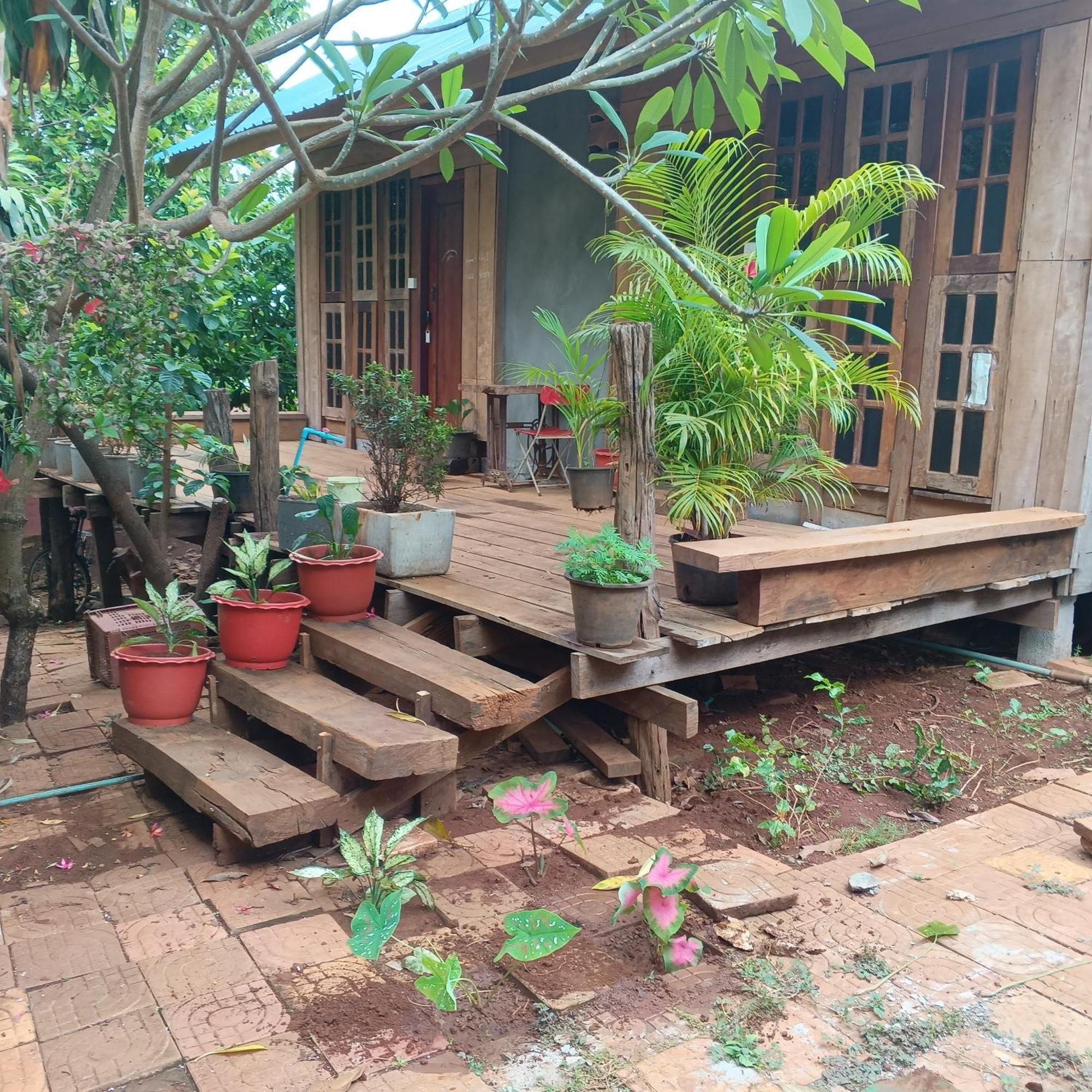 Familyhouse & Trekking Apartment Banlung Bagian luar foto
